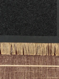 Alfombras De Pasillo|Alfombras De Pasillo></noscript>Louis de Poortere Alfombra corredor de pelo corto con flecos de diseño Folkform Monochrome Turrón, rojo vino, beige claro