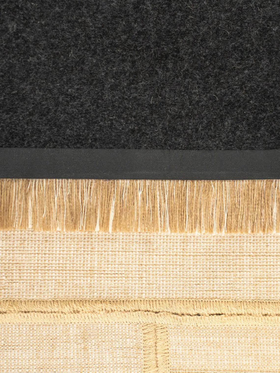 Alfombras De Pasillo|Alfombras De Pasillo>Louis de Poortere Alfombra corredor de pelo corto con flecos de diseño Folkform Monochrome Tonos beige