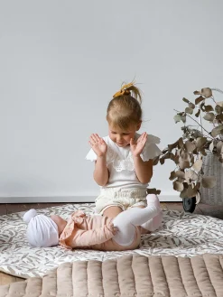 Mantas Y Alfombras De Juego|Mantas Y Alfombras De Juego></noscript>Toddlekind Alfombra de juegos reversible de algodón ecológico Jeffrey Blanco Off White, taupe