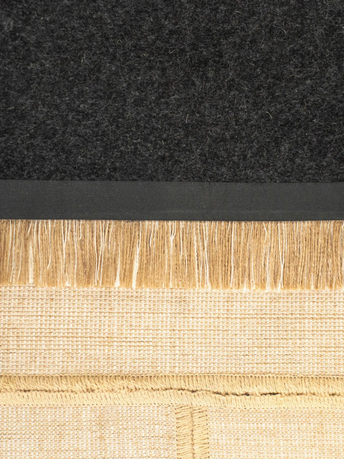 Rectangular|Alfombras Rectangulares>Louis de Poortere Alfombra de pelo corto con flecos diseño Folkform Monochrome Tonos beige