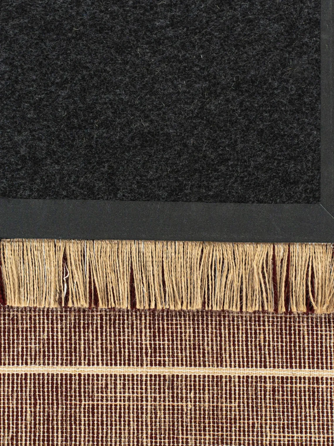 Rectangular|Alfombras Rectangulares>Louis de Poortere Alfombra de pelo corto con flecos diseño Folkform Monochrome Turrón, rojo vino, beige claro