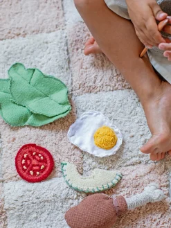 Decoración Infantil|Alfombras Infantiles></noscript>Lorena Canals Alfombra infantil lavable Kitchen Tiles, tamaños diferentes Rosa claro, blanco Off White