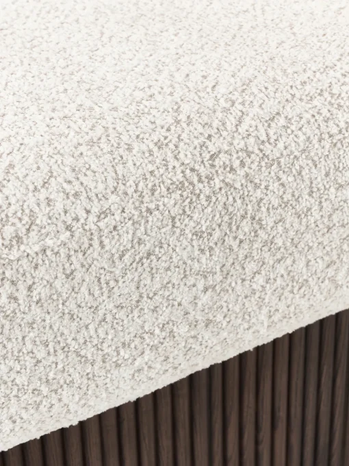 Bancos|Bancos>Westwing Collection Banco tapizado en tejido borreguillo bouclé con espacio de almacenamiento Nala Tejido borreguillo bouclé blanco Off White, madera de fresno oscura