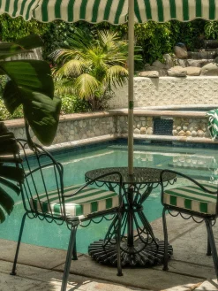 Sombrillas|Sombrillas></noscript>Business & Pleasure Base de sombrilla redonda Clamshell