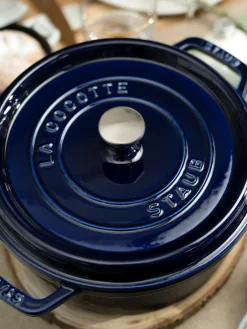 Ollas|Ollas>Staub Cacerola redonda de hierro fundido La Cocotte Azul real, plateado