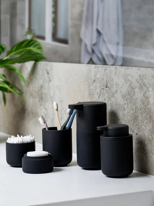 Accesorios De Baño|Jarrones>Zone Denmark Caja de almacenamiento con superficie suave al tacto Ume Negro mate