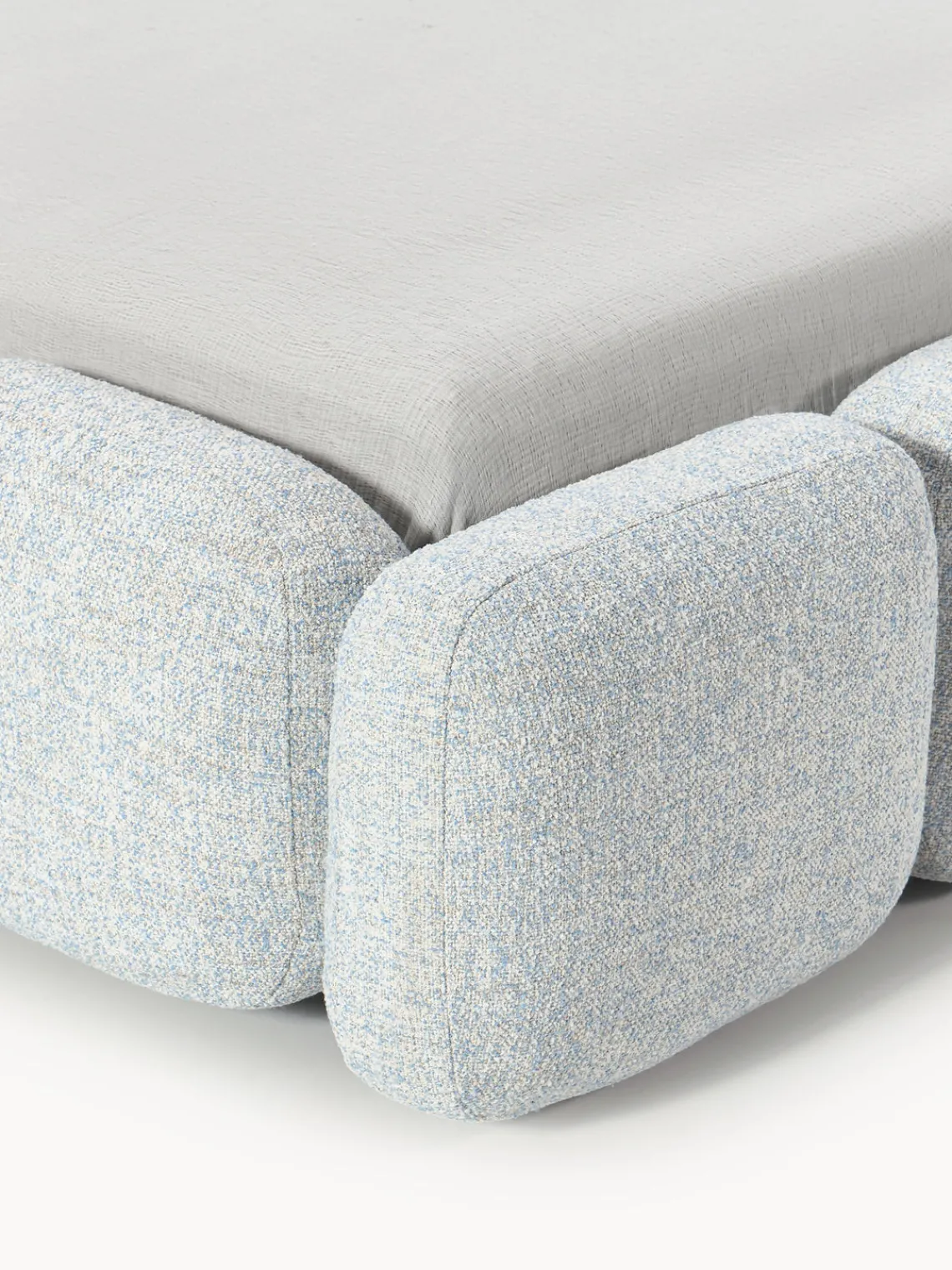 Hot Cama tapizada en tejido bouclé Tayla Camas Tapizadas|Camas