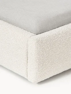 Camas Tapizadas|Camas></noscript>Westwing Collection Cama tapizada en tejido bouclé con espacio de almacenaje Cloud Bouclé blanco Off White