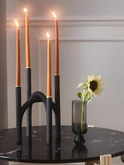 Candelabros|Jarrones></noscript>AYTM Candelabro de metal Angui