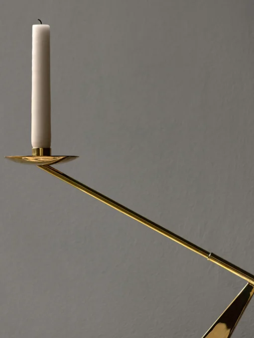 Candelabros|Jarrones>Audo Copenhagen Candelabro de metal de diseño Interconnect Latón