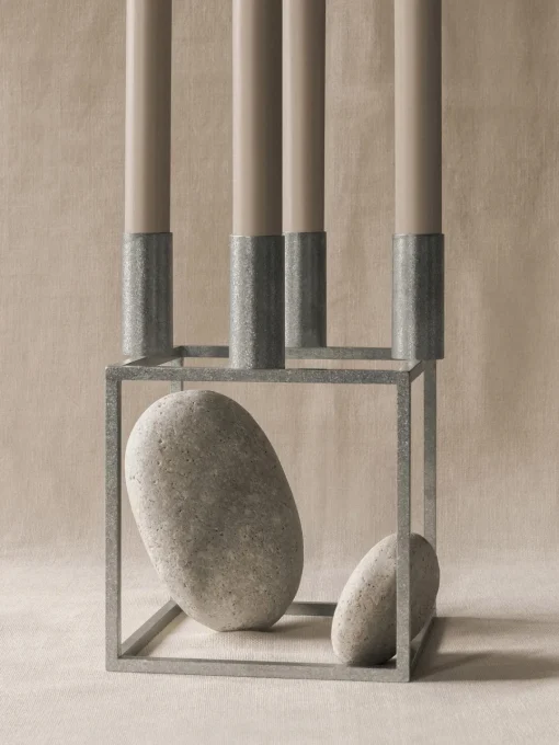 Candelabros|Jarrones>Audo Copenhagen Candelabro de metal Kubus Plateado
