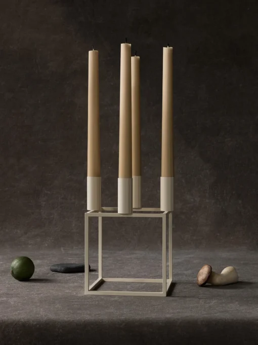 Candelabros|Jarrones>Audo Copenhagen Candelabro de metal Kubus Beige claro