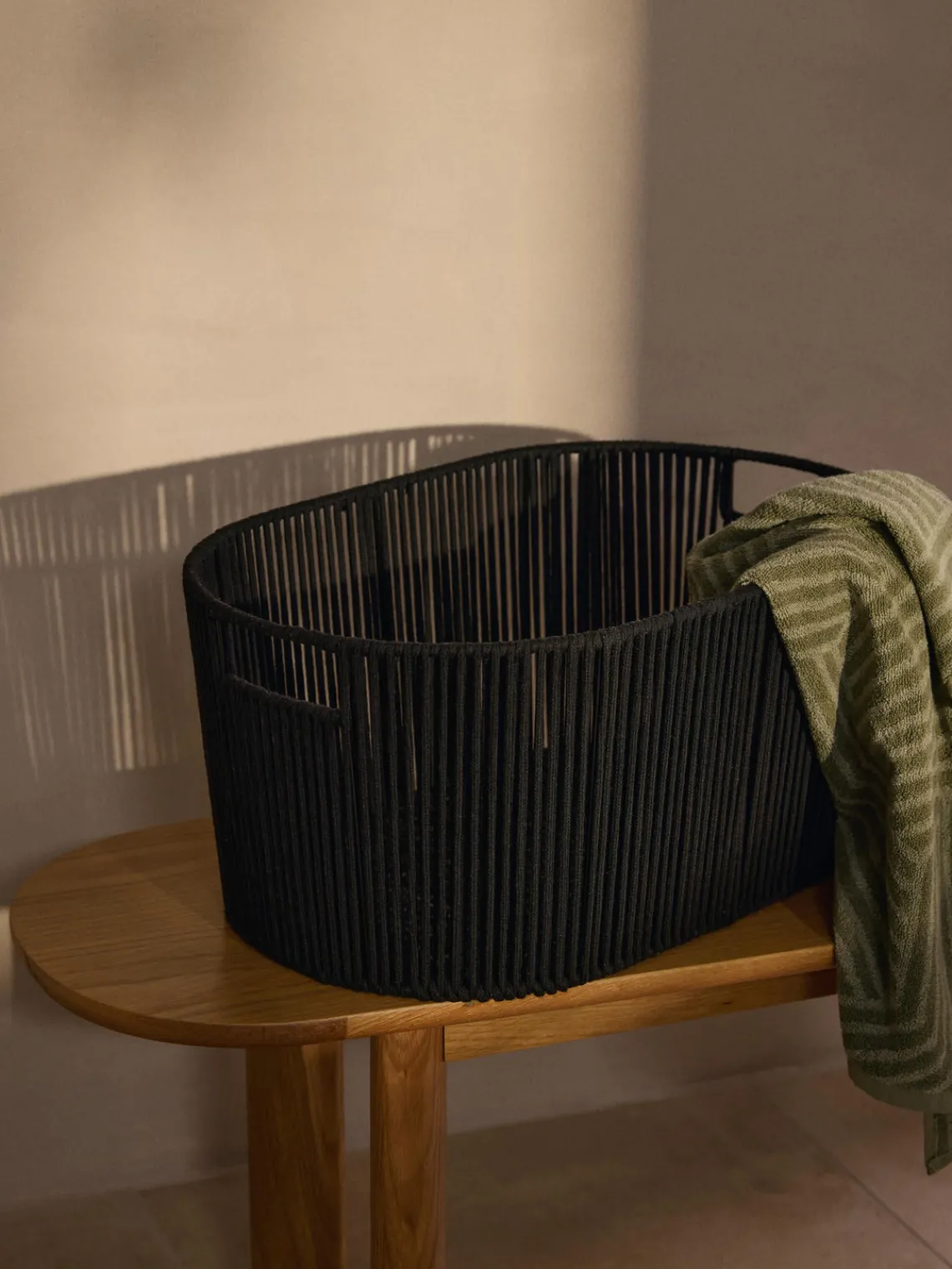 Cestos De La Ropa|Jarrones>Westwing Collection Cesta de ropa artesanal de cuerda Gabe Negro