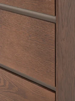 Cómodas|Cómodas></noscript>Westwing Collection Cómoda de madera Larsen Madera de roble lacada en marrón oscuro
