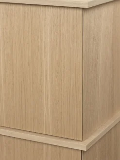 Cómodas|Cómodas></noscript>Ferm Living Cómoda Stilt