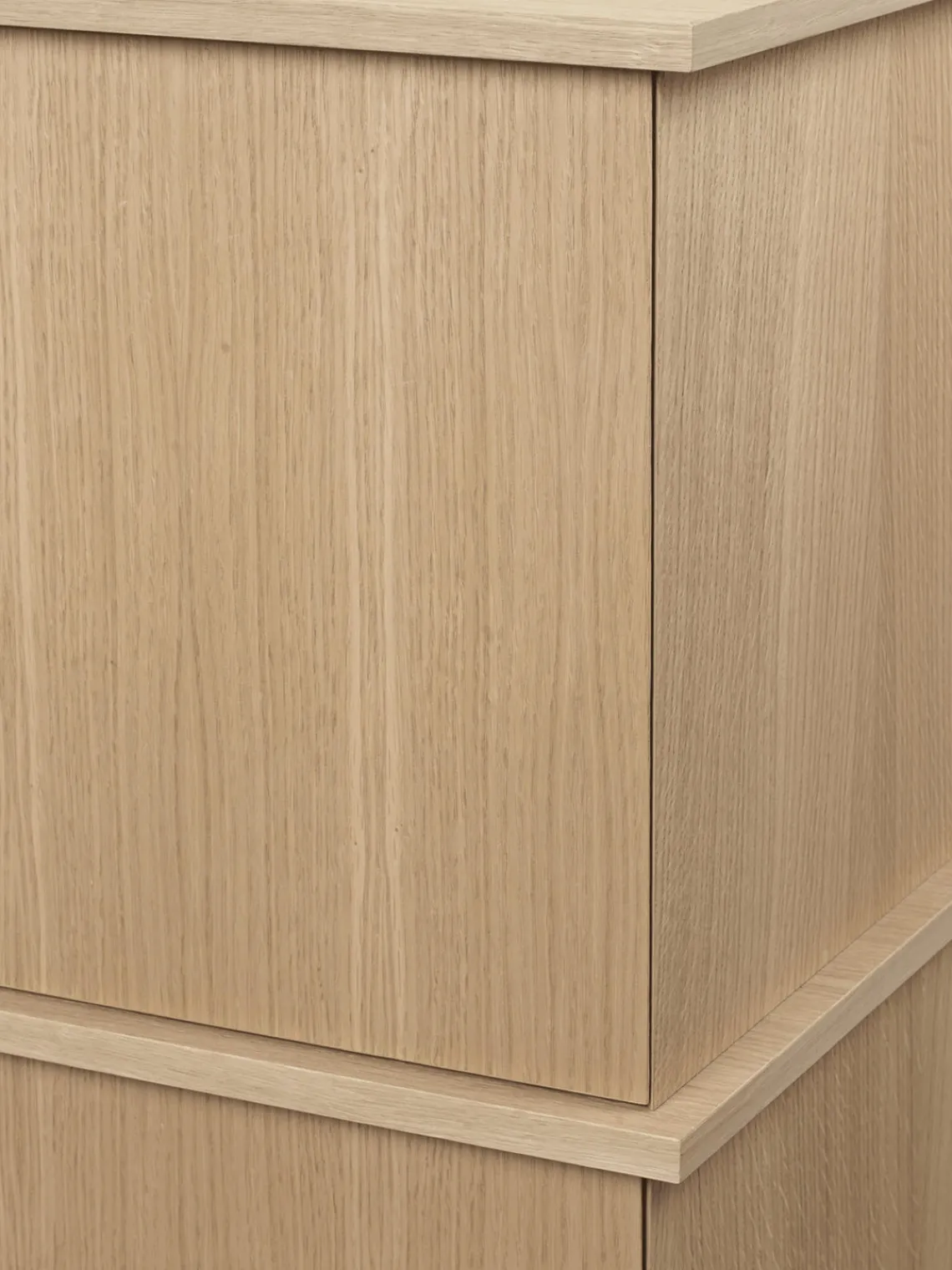 New Cómoda Stilt Cómodas|Cómodas