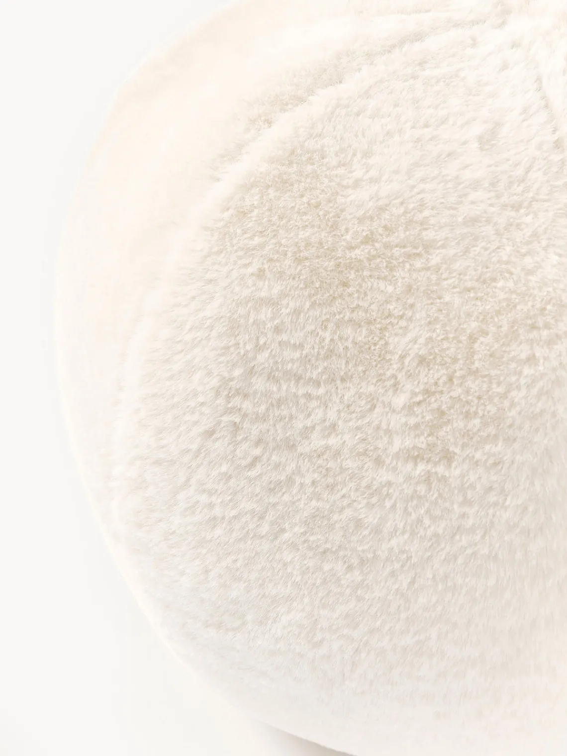 Cojines Decorativos|Mantas>Westwing Collection Cojín decorativo redondo de pelo sintético Ginny Blanco Off White