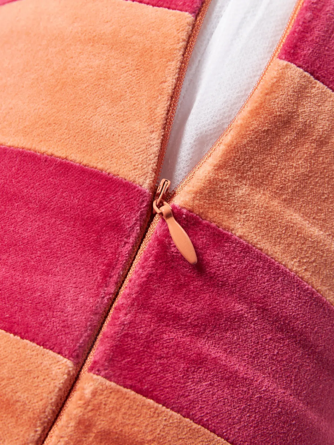 Outlet Cojín rulo de terciopelo patchwork Remus Mantas|Cojines Decorativos