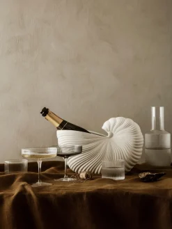 Copas De Champagne|Vajillas Completas></noscript>Ferm Living Copas de champán sopladas con relieves Ripple Gris transparente brillante