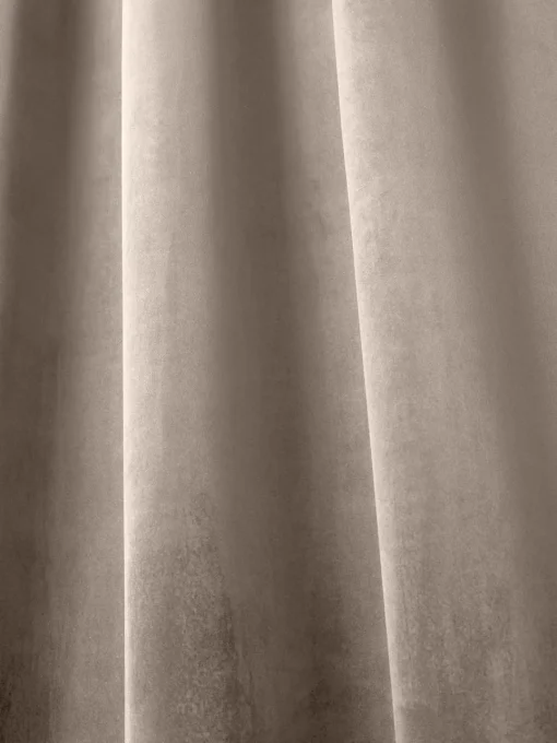 Cortinas Y Visillos|Mantas>Westwing Collection Cortinas oscurecedoras de terciopelo con ojales Rush, 2 uds. Taupe