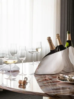 Accesorios De Bar|Vajillas Completas></noscript>GEORG JENSEN Cubitera de champán de acero inoxidable con forma orgánica Indulgence