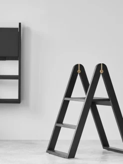 Pufs Y Otomanos|Pufs Y Otomanos></noscript>Gejst Escalera de madera de roble Reech Negro
