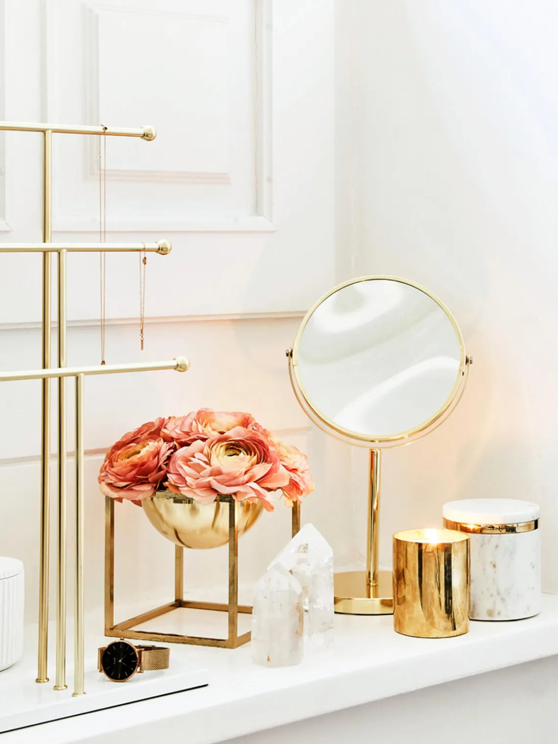 Clearance Espejo tocador redondo de metal Classic, con aumento Jarrones|Espejos De Maquillaje