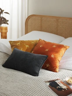 Best Funda de cojín bordada de terciopelo Nora Mantas|Cojines Decorativos