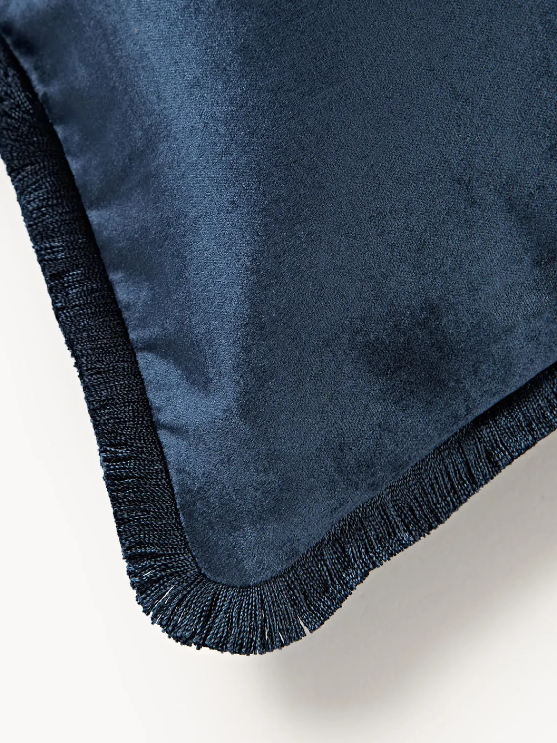Mantas|Cojines Decorativos>Westwing Collection Funda de cojín con flecos Nikita Azul oscuro