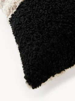 Cojines Decorativos|Mantas></noscript>Westwing Collection Funda de cojín de borreguillo Mateo Beige claro, negro