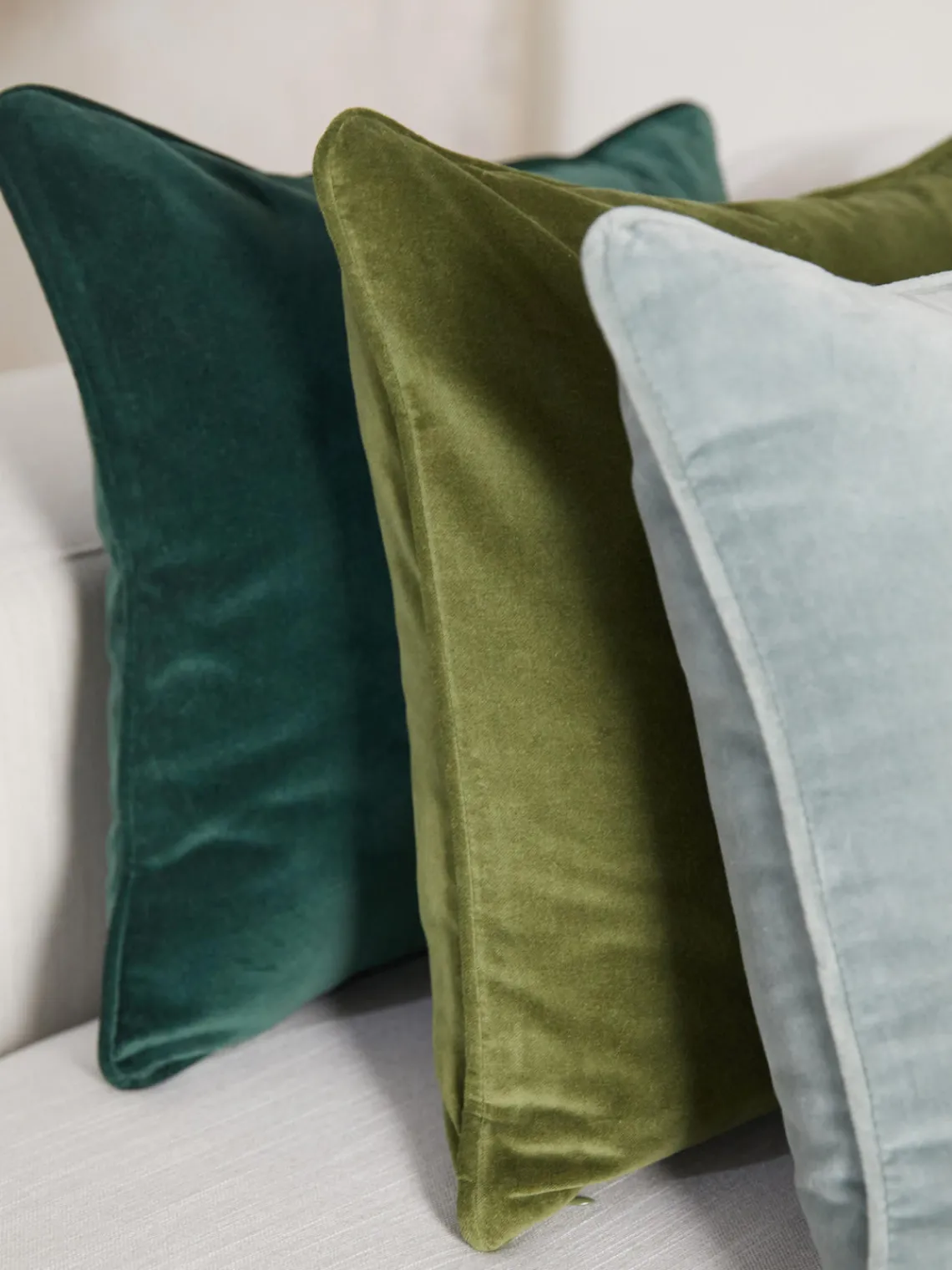 Mantas|Cojines Decorativos>Westwing Collection Funda de cojín de terciopelo Dana Verde oscuro