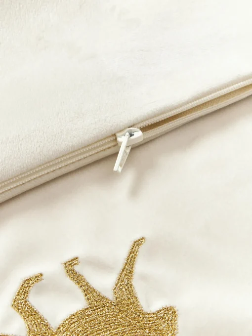 Mantas|Cojines Decorativos>Westwing Collection Funda de cojín de terciopelo bordada Cheetah Blanco Off White, dorado