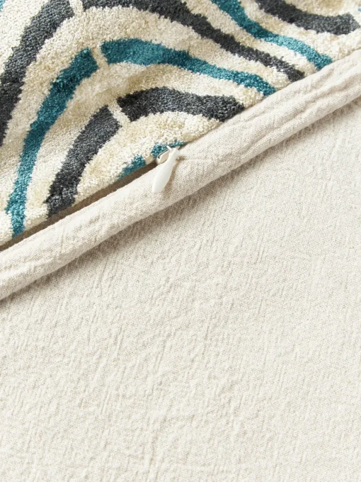 Cojines Decorativos|Mantas>Westwing Collection Funda de cojín de viscosa estampada en tejido jacquard Hayden Azul petróleo con rayas finas