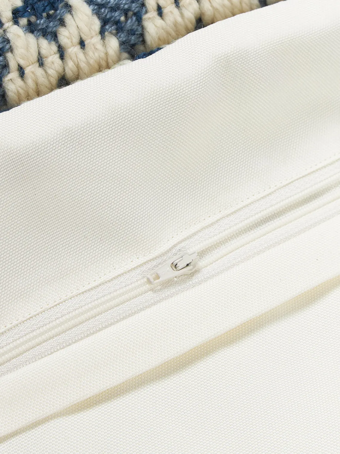 Cojines De Exterior|Cojines Decorativos>Westwing Collection Funda de cojín para exterior con tejido estampado Yamir Tonos azules, blanco Off White