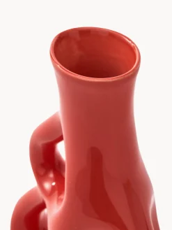 Jarrones|Decoración></noscript>POLSPOTTEN Jarrón de cerámica artesanal Three Ears, Al 21 cm Rojo coral