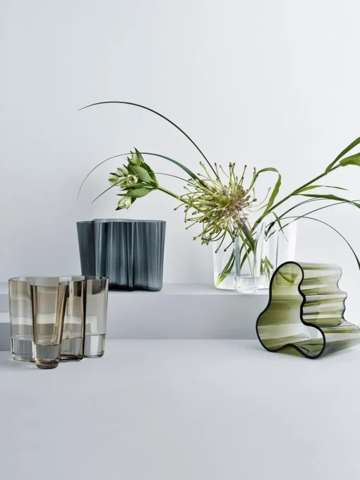 Jarrones|Jarrones>iittala Jarrón soplado artesanalmente Alvar Aalto, 16 cm Gris oscuro transparente
