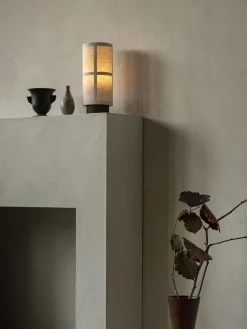 Lámparas De Mesa|Lámparas De Techo></noscript>Audo Copenhagen Lámpara de mesa artesanal de lino regulable Hashira, portátil