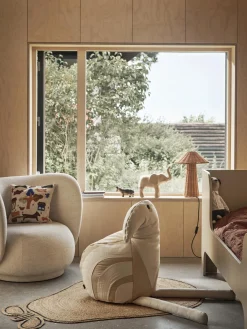 Lámparas De Mesa|Lámparas De Techo></noscript>Ferm Living Lámpara de mesa artesanal de ratán Dou