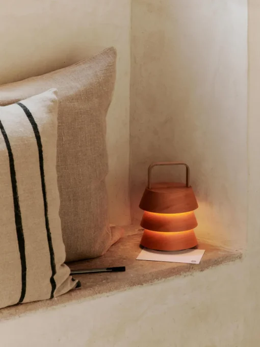 Best Lámpara de mesa LED móvil de madera de abeto Luver Lámparas De Mesa|Lámparas De Techo