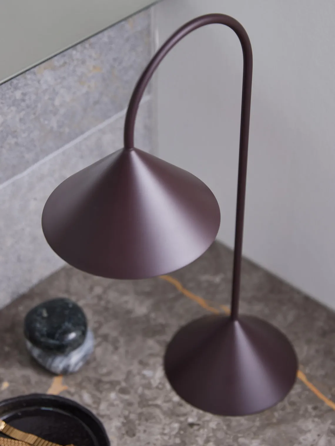 Outlet Lámpara de mesa LED para exterior regulable Grasp, pórtatil Lámparas De Mesa De Exterior|Lámparas De Mesa