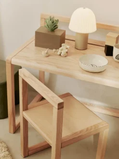 Decoración Infantil|Lámparas Infantiles></noscript>Ferm Living Kids Lámpara de mesa LED pequeña regulable Frill, portátil Beige, blanco