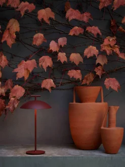 Lámparas De Mesa De Exterior|Lámparas De Techo></noscript>Kartell Lámpara de mesa LED regulable Mini Geen-a, portátil Rojo óxido