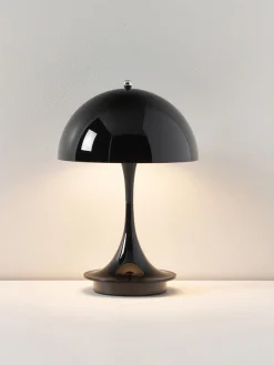 Lámparas De Mesa|Lámparas De Techo></noscript>Louis Poulsen Lámpara de mesa LED regulable Panthella de diseño Verner Panton, 24 cm, portátil Plástico negro
