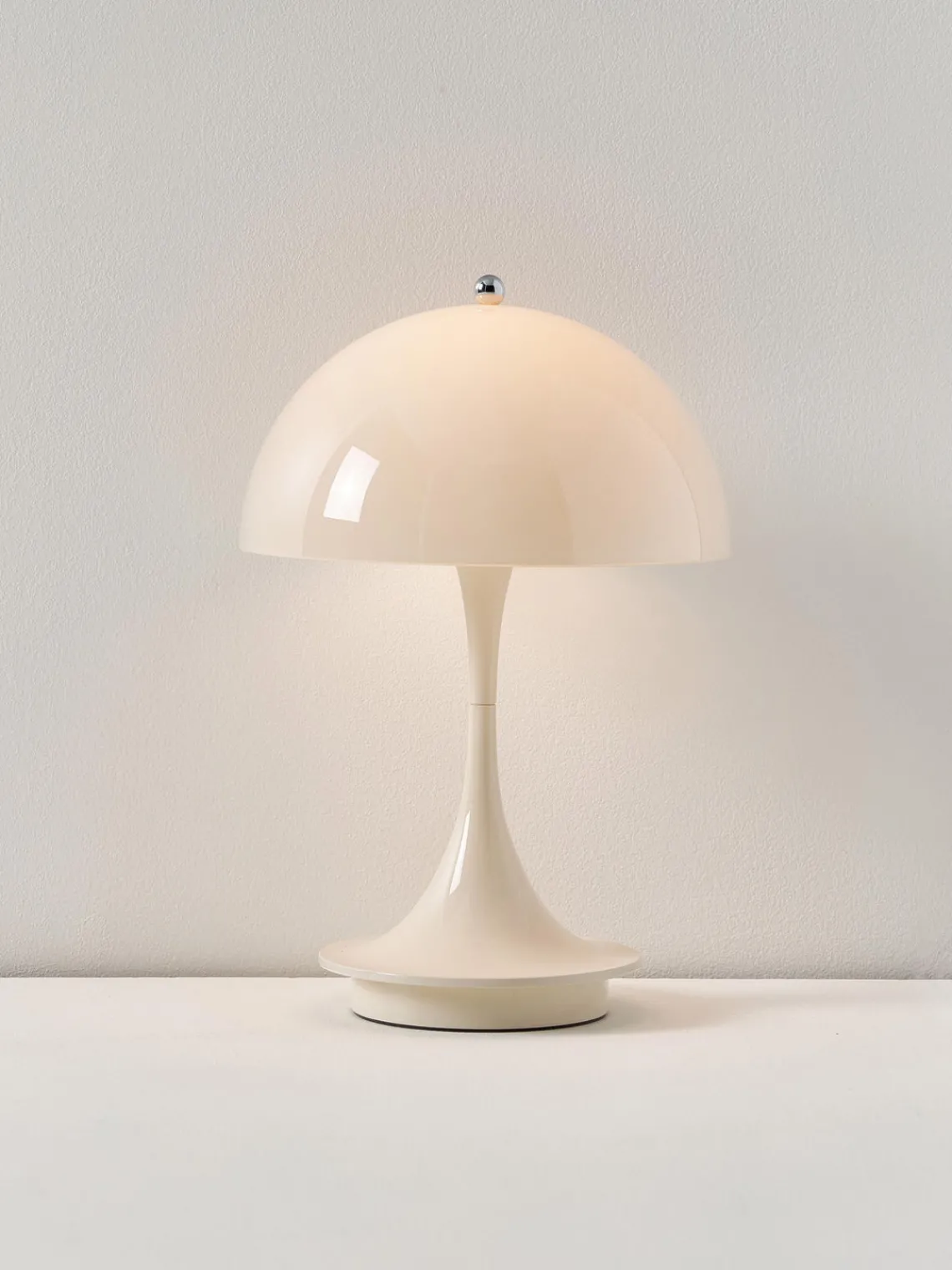 Lámparas De Mesa De Exterior|Lámparas De Mesa>Louis Poulsen Lámpara de mesa LED regulable Panthella 160, diseño Verner Panton Plástico beige claro