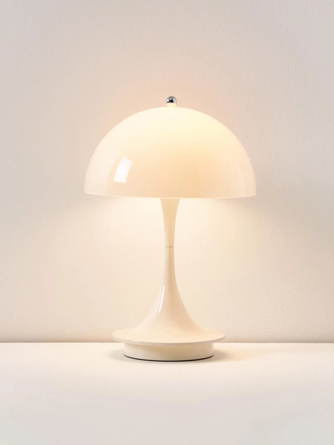 Lámparas De Mesa De Exterior|Lámparas De Mesa>Louis Poulsen Lámpara de mesa LED regulable Panthella 160, diseño Verner Panton Plástico beige claro