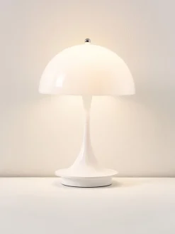 Lámparas De Mesa De Exterior|Lámparas De Mesa></noscript>Louis Poulsen Lámpara de mesa LED regulable Panthella de diseño Verner Panton, 24 cm, portátil Plástico blanco