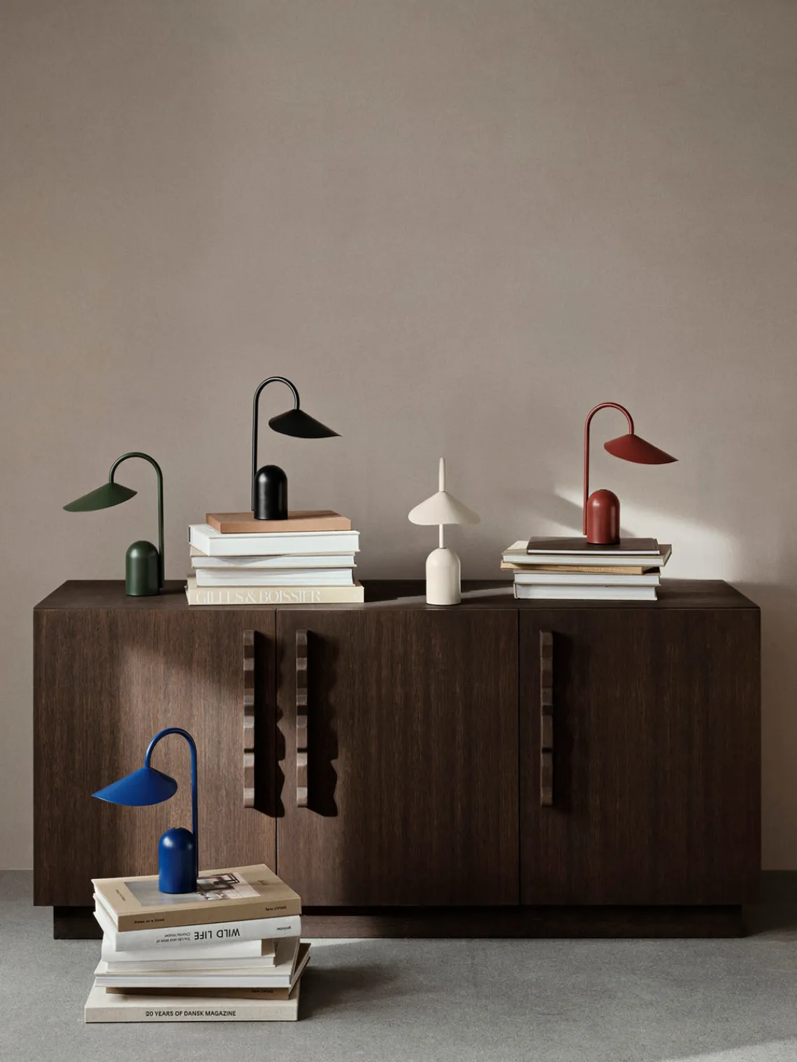 Lámparas De Mesa|Lámparas De Techo>Ferm Living Lámpara de mesa pequeña LED regulable Arum, portátil Verde salvia