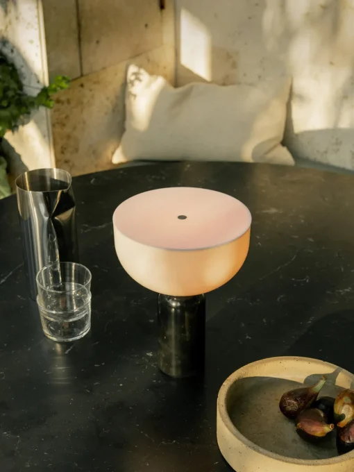 Lámparas De Mesa|Lámparas De Techo>New Works Lámpara de mesa pequeña móvil de mármol Kizu, regulable Blanco, mármol negro