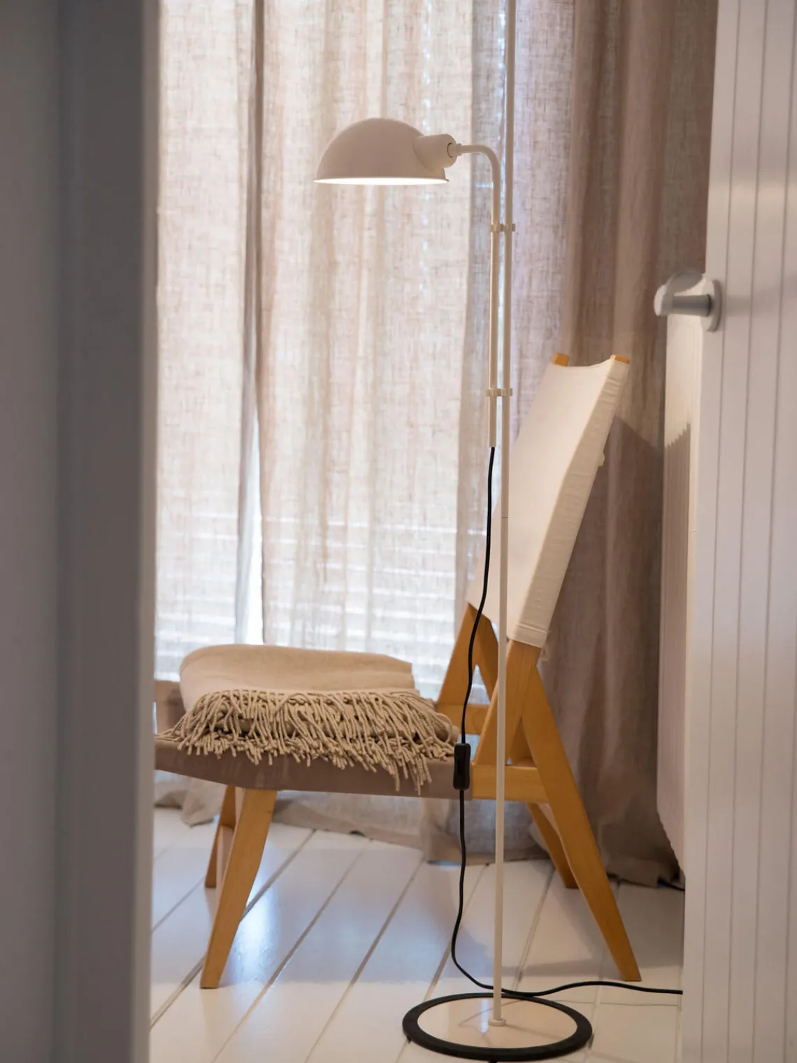 Lámparas De Pie|Lámparas De Techo>Marset Lámpara de pie pequeña con pantalla ajustable Funiculí Beige claro brillante