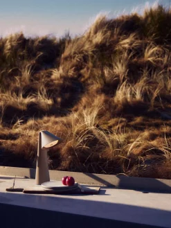 New Lámpara de sobremesa LED regulable Ami, portátil Lámparas De Mesa|Lámparas De Techo